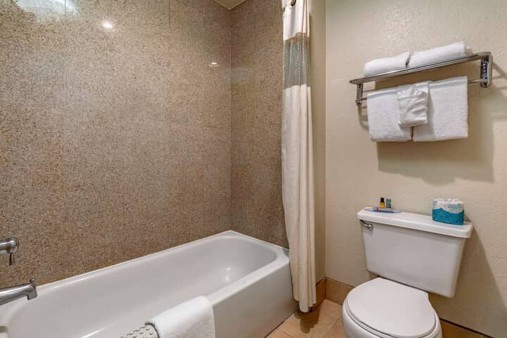 Room 14 of 25